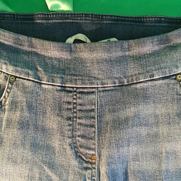 Plus size 16w westbound jeans. High rise. - Picture 5 of 5